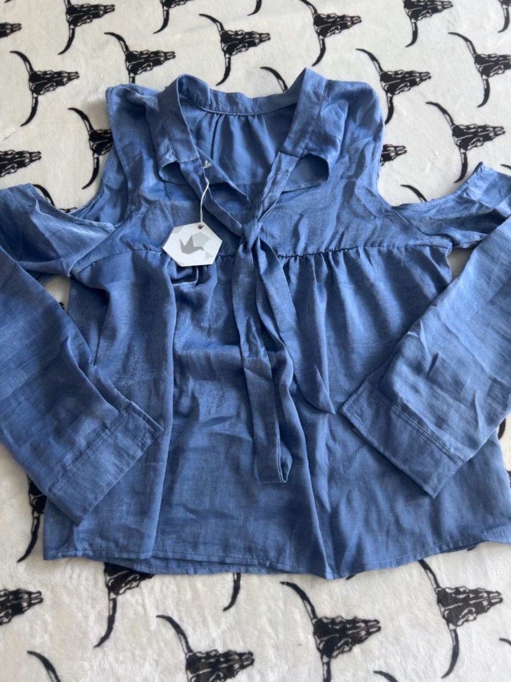 Ethereal by Paper Crane Blue Cold Shoulder Tie Neck Blouse Large